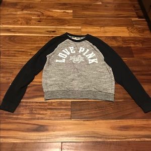PINK Victoria’s Secret crewneck sweater